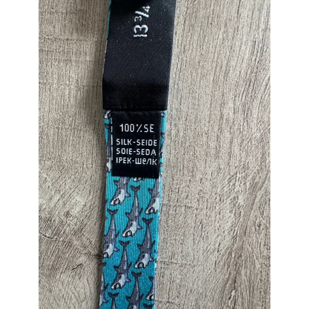 LAZYJACK Press NWT | Shark Week Bow Tie | One Size Blue - Picture 4 of 6